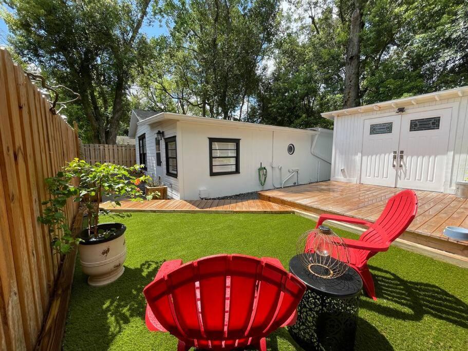 Stylish Bungalow Near Dining, Parks & Entertainment Джаксънвил Екстериор снимка